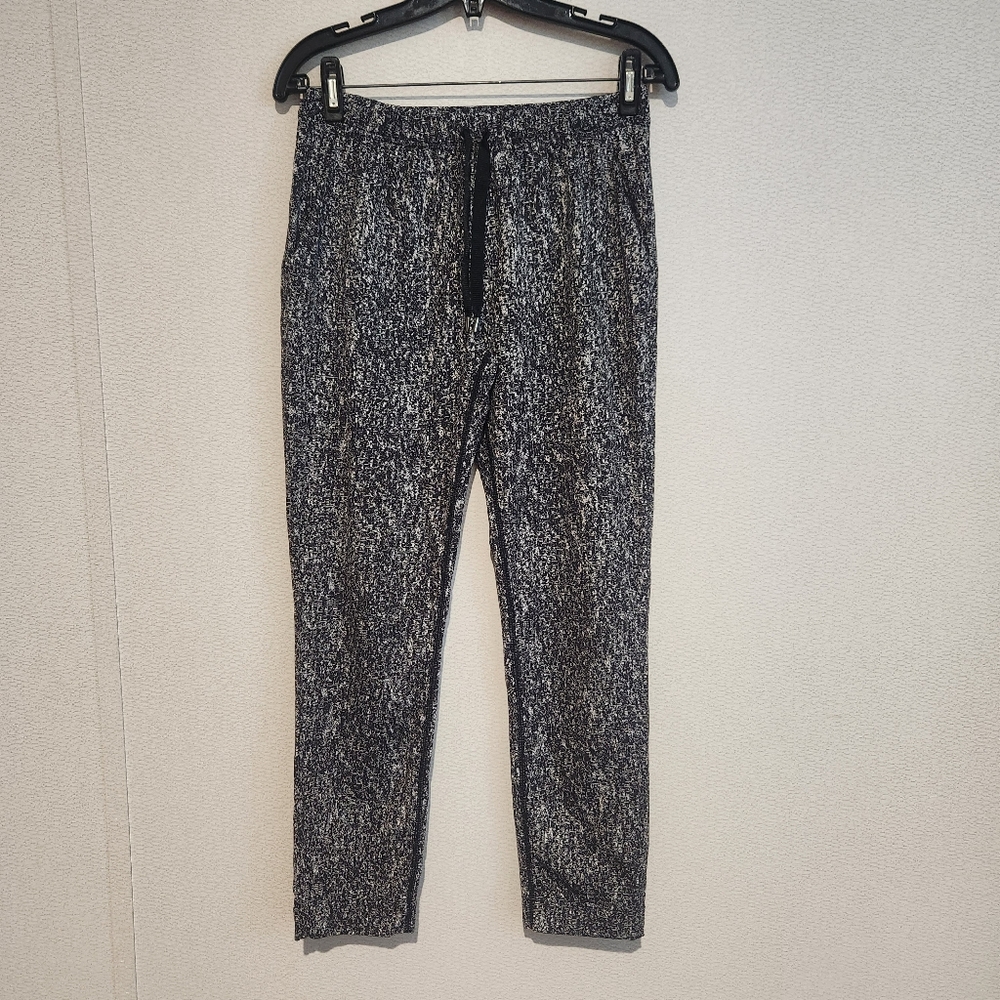 Lululemon Jet Pant Luxtreme Size 4